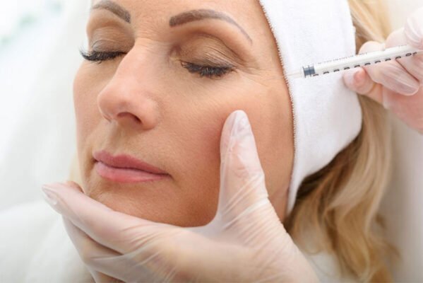 TIÊM BOTOX XÓA NHĂN ĐUÔI MẮT: Giải pháp hiệu quả, an toàn, tiết kiệm chi phí